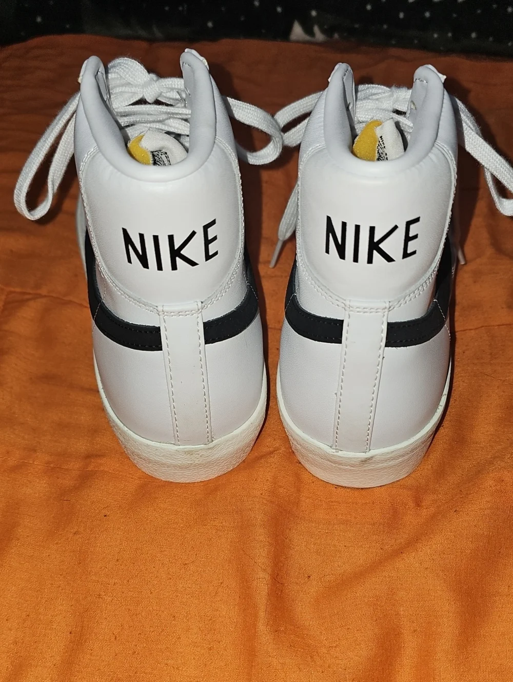 NIKE hightop Shoes. Size 10.5, Nwots